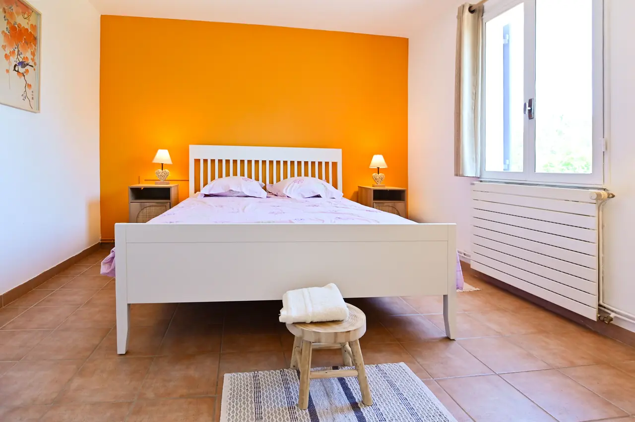 Suite parentale ocre — Domaine de l'Issole